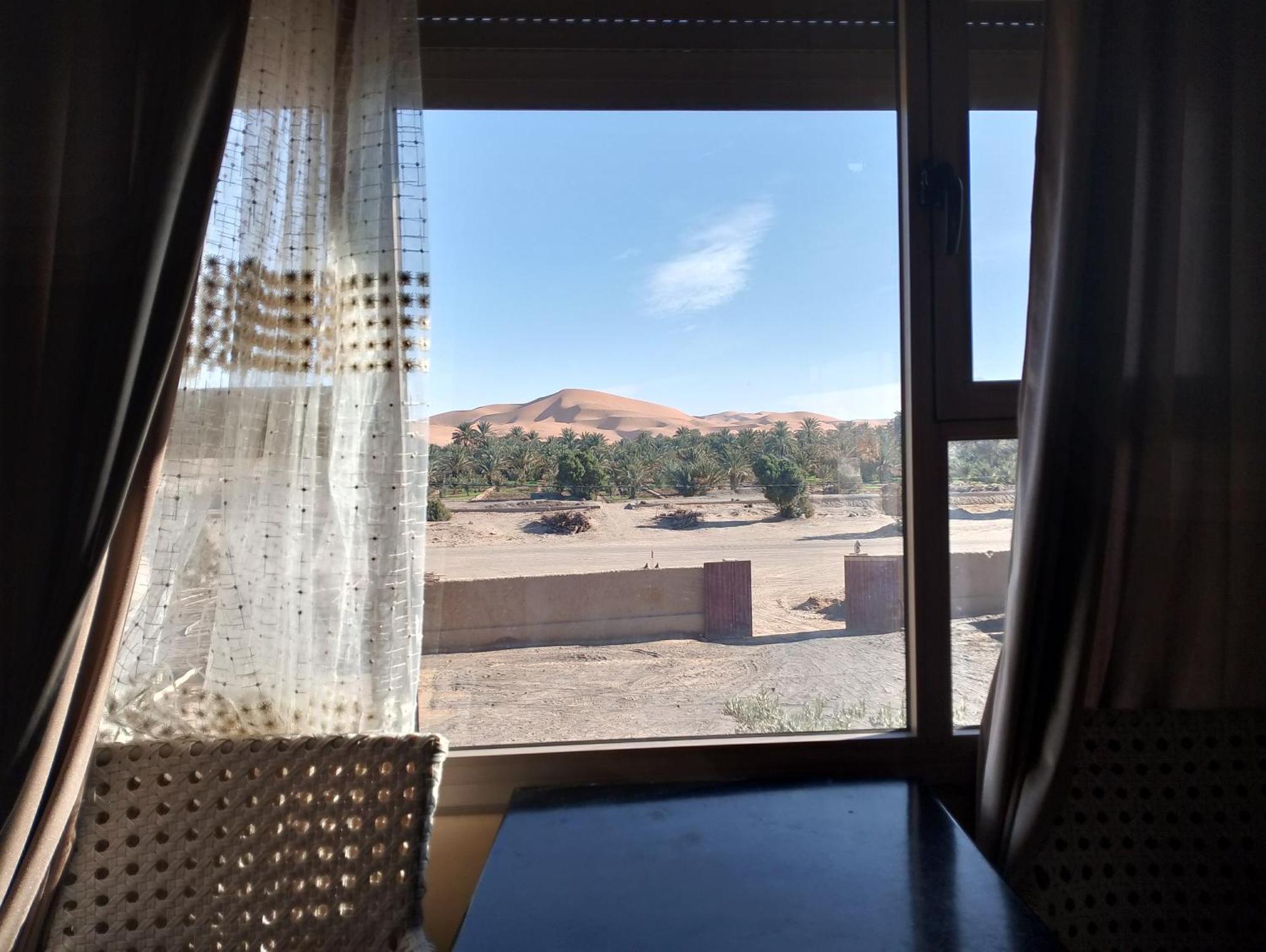 Hotel Riad Oasis Мерзуга Екстер'єр фото