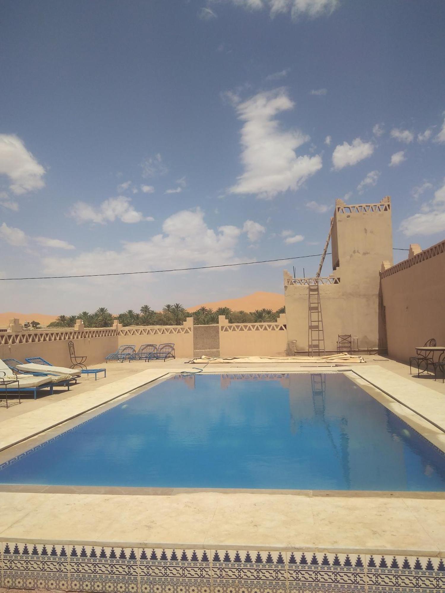 Hotel Riad Oasis Мерзуга Екстер'єр фото