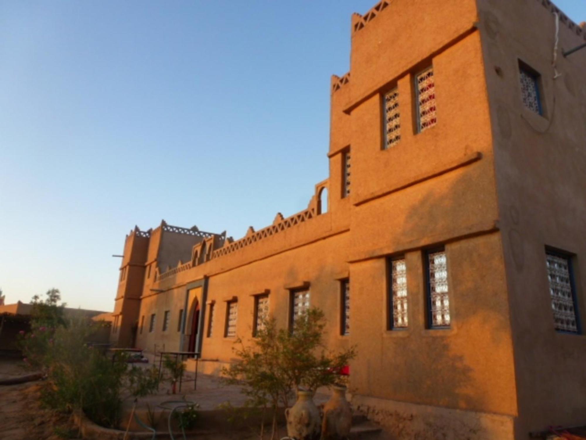 Hotel Riad Oasis Мерзуга Екстер'єр фото
