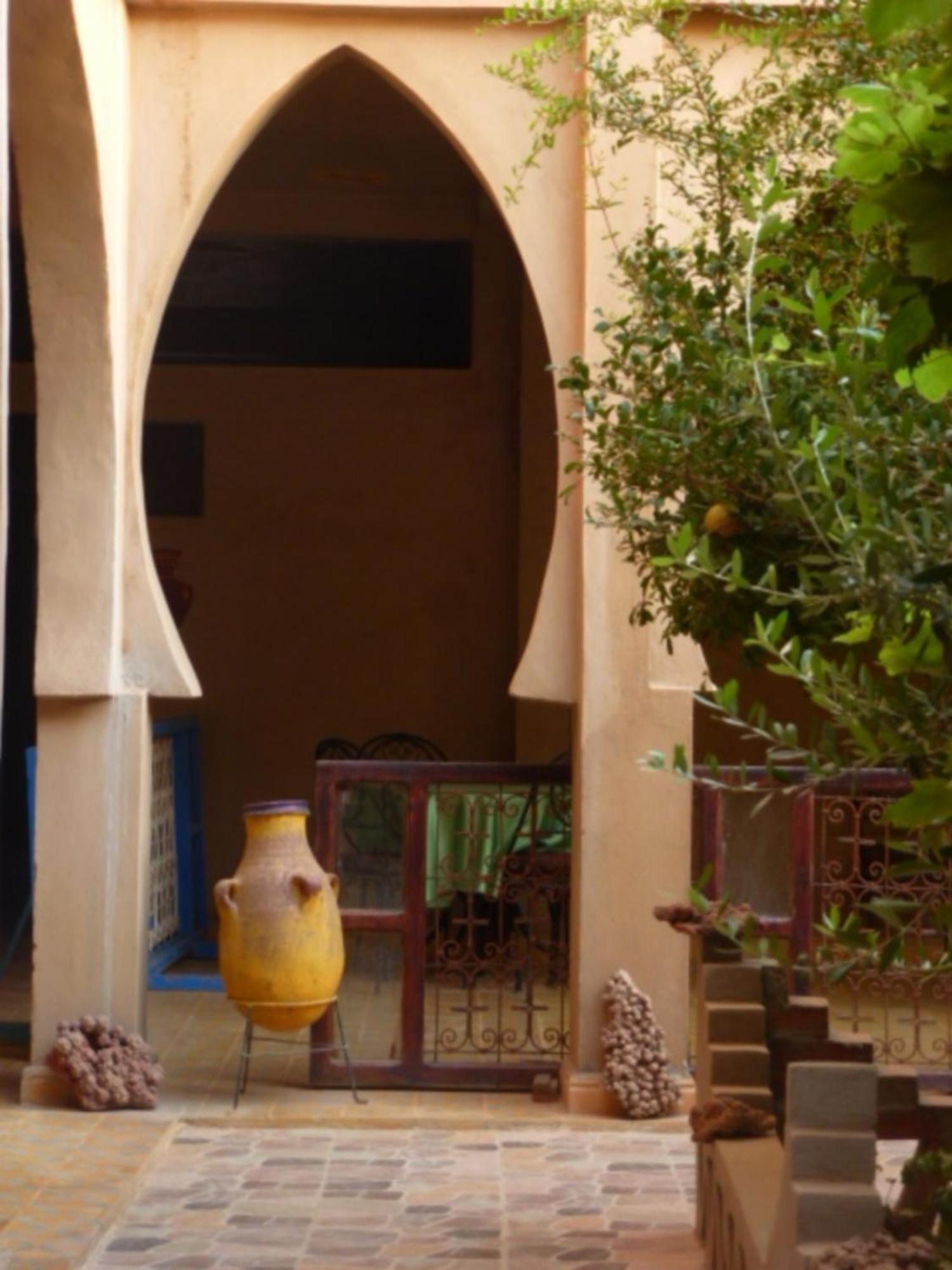 Hotel Riad Oasis Мерзуга Екстер'єр фото