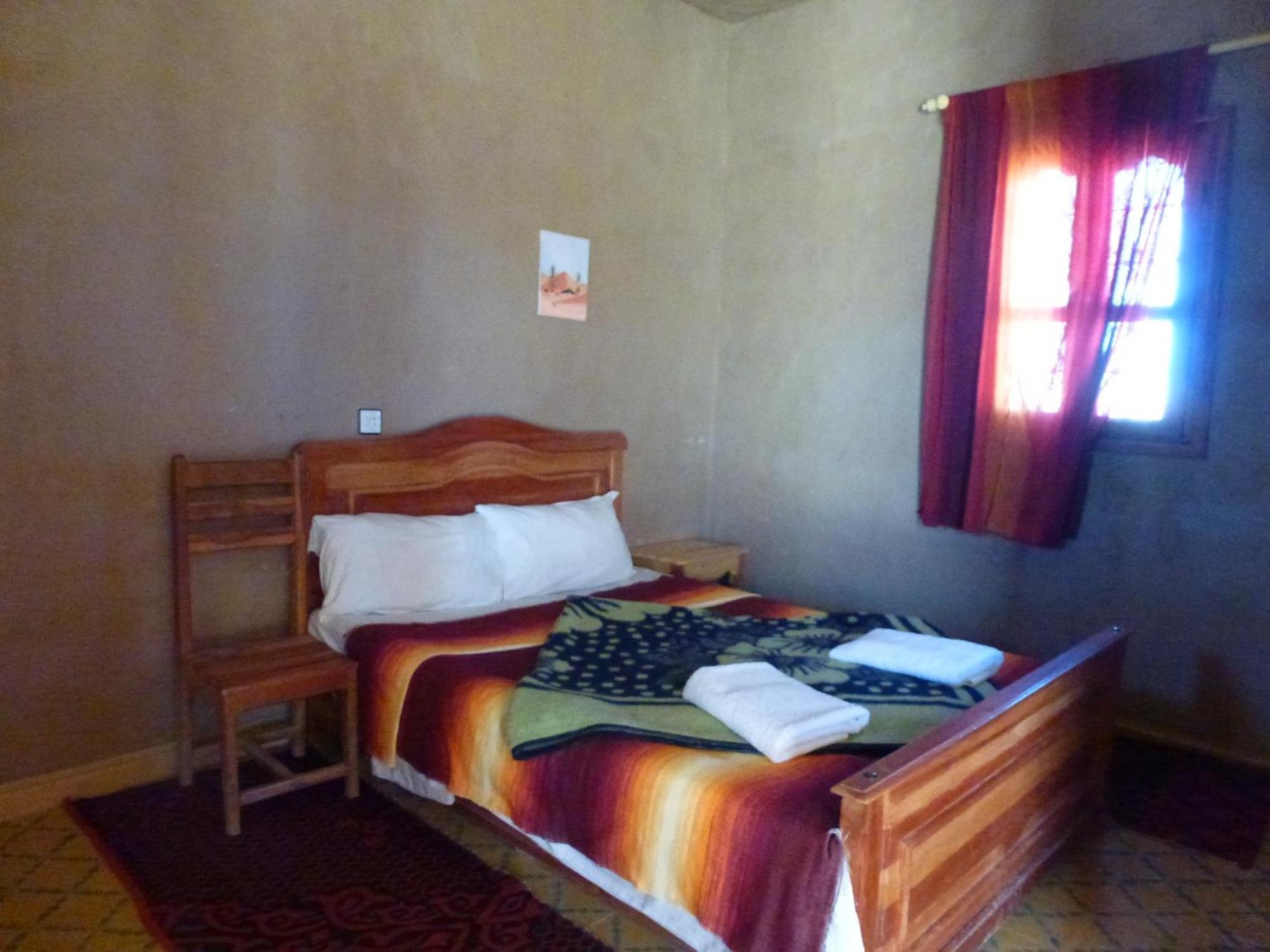 Hotel Riad Oasis Мерзуга Екстер'єр фото