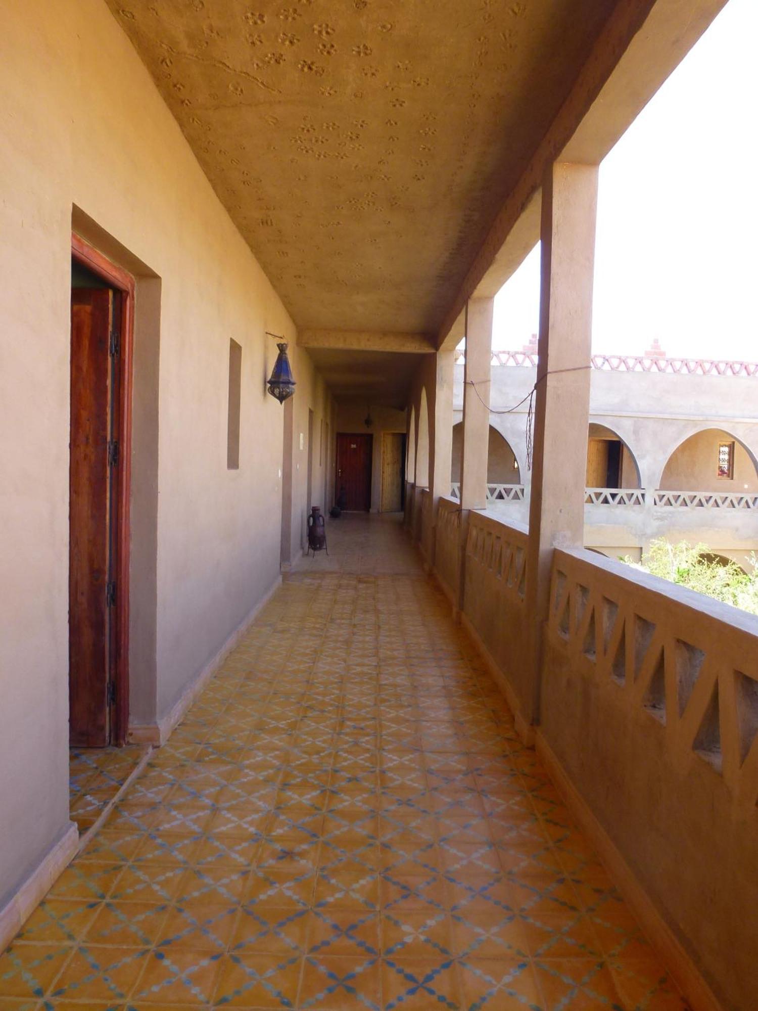Hotel Riad Oasis Мерзуга Екстер'єр фото