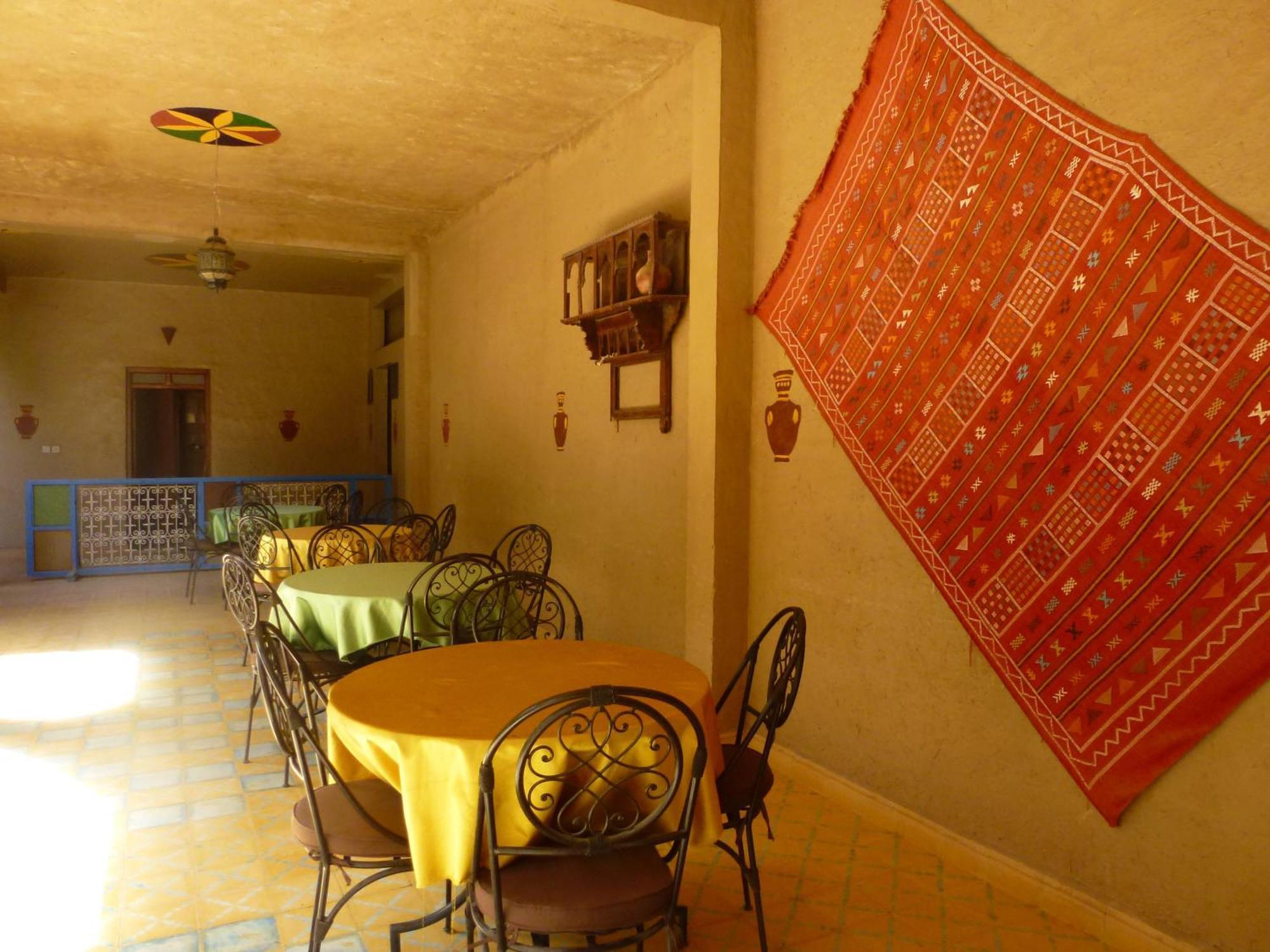 Hotel Riad Oasis Мерзуга Екстер'єр фото
