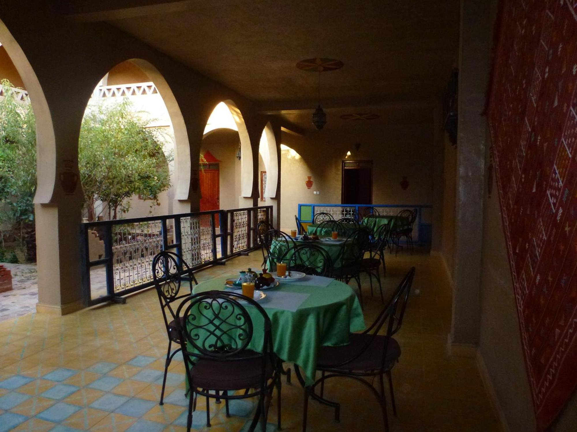 Hotel Riad Oasis Мерзуга Екстер'єр фото