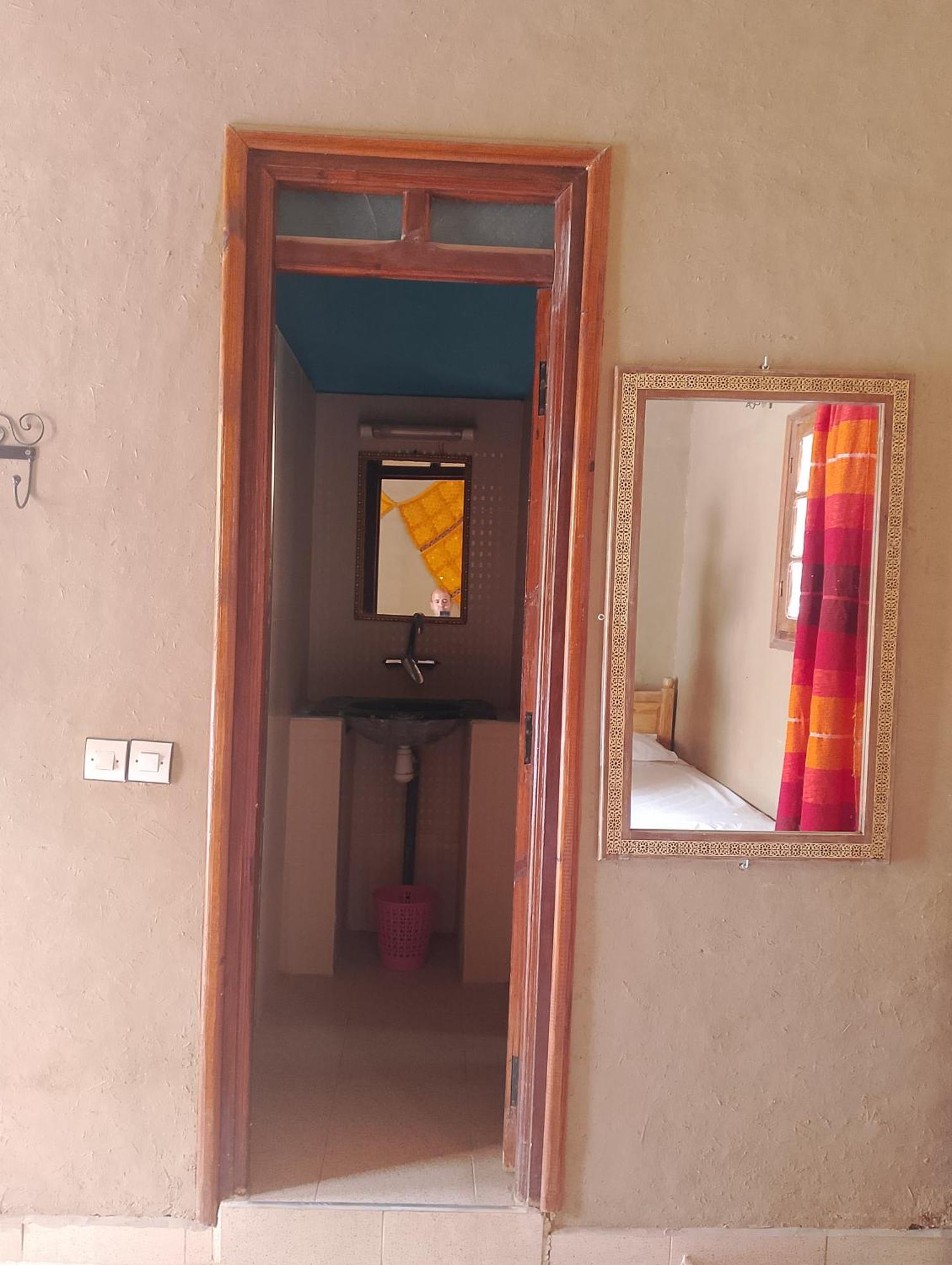 Hotel Riad Oasis Мерзуга Екстер'єр фото